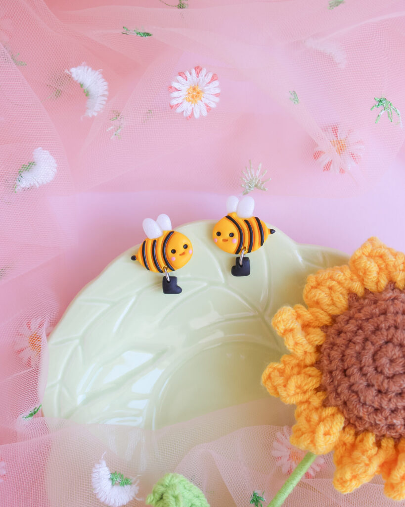 Brincos Bee